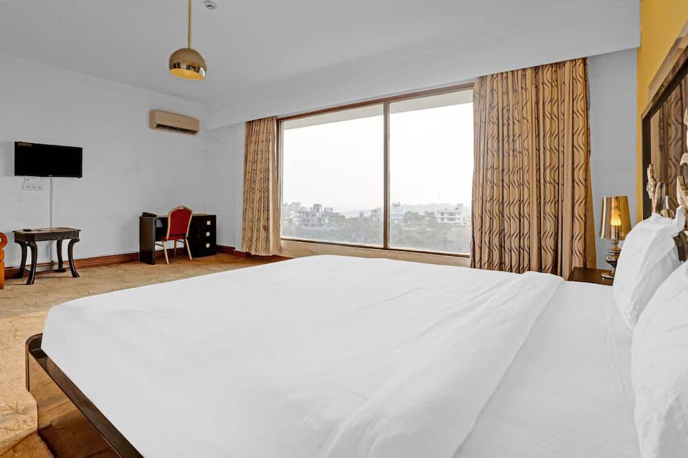 Photo of Bedroom in Aarey Colony