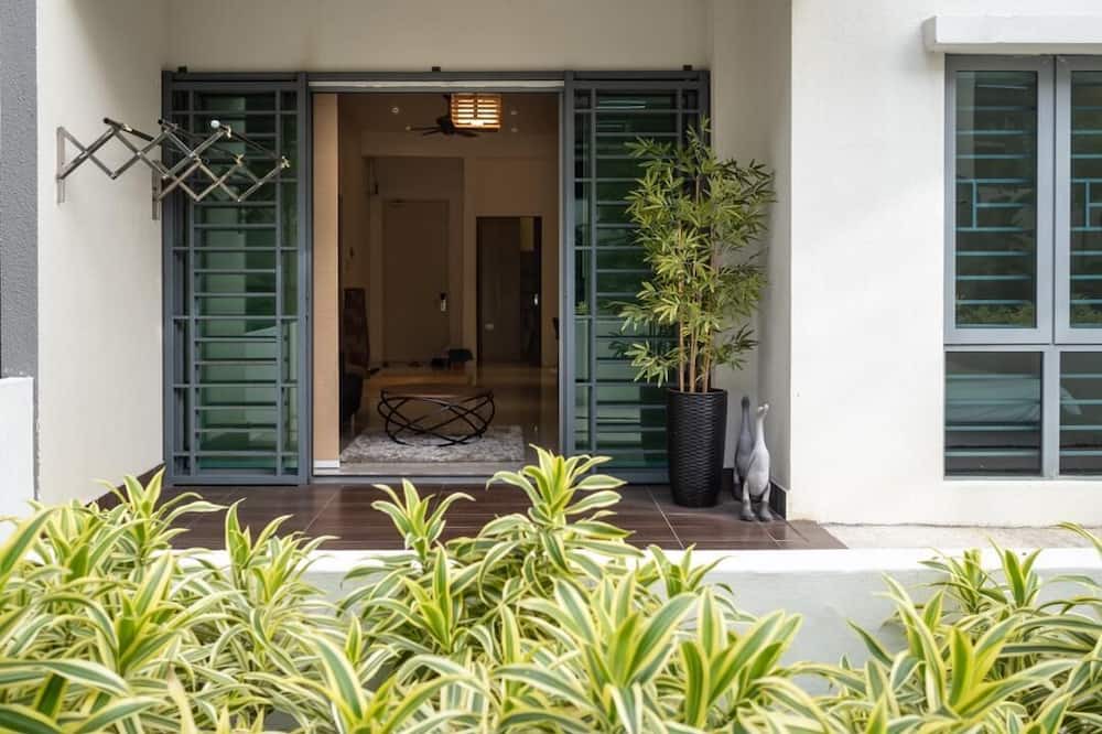 Photo of Patio Balcony in Kota Kinabalu