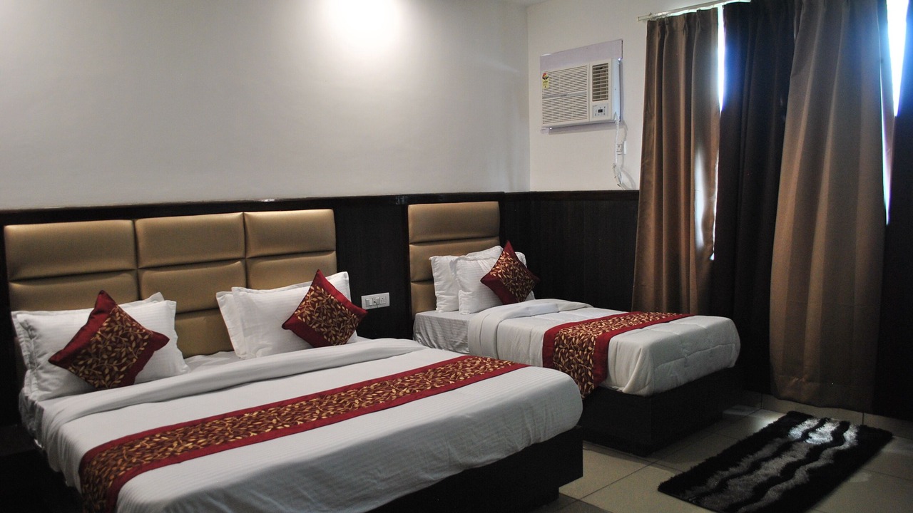 Photo of Bedroom in Katra