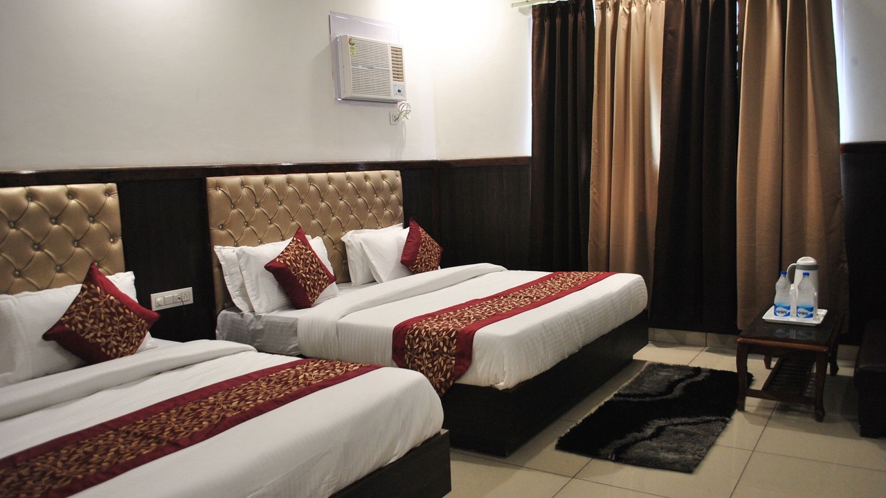 Photo of Bedroom in Katra
