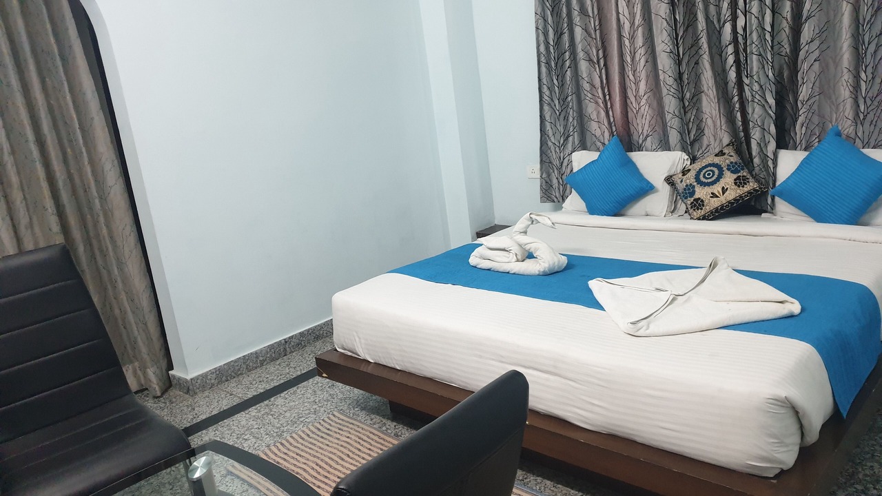 Photo of Bedroom in Tapovan