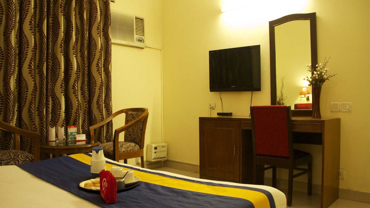 Photo of Bedroom in Sector 14