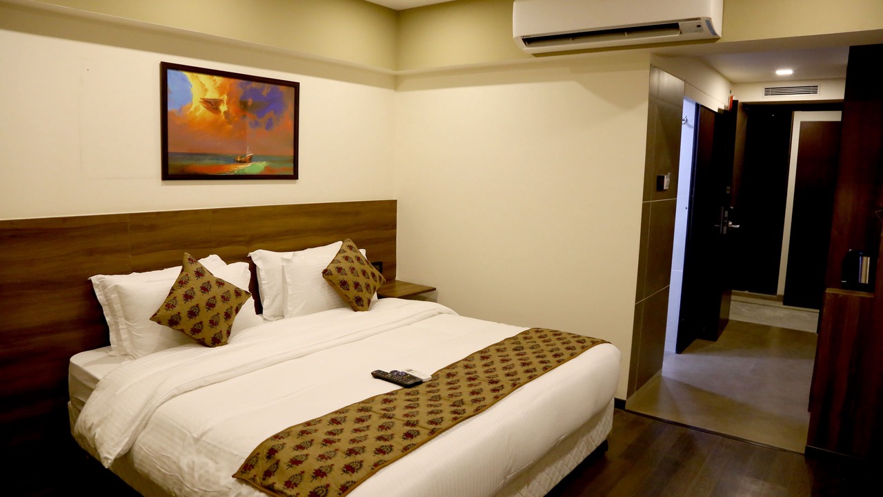 Photo of Bedroom in J B Nagar