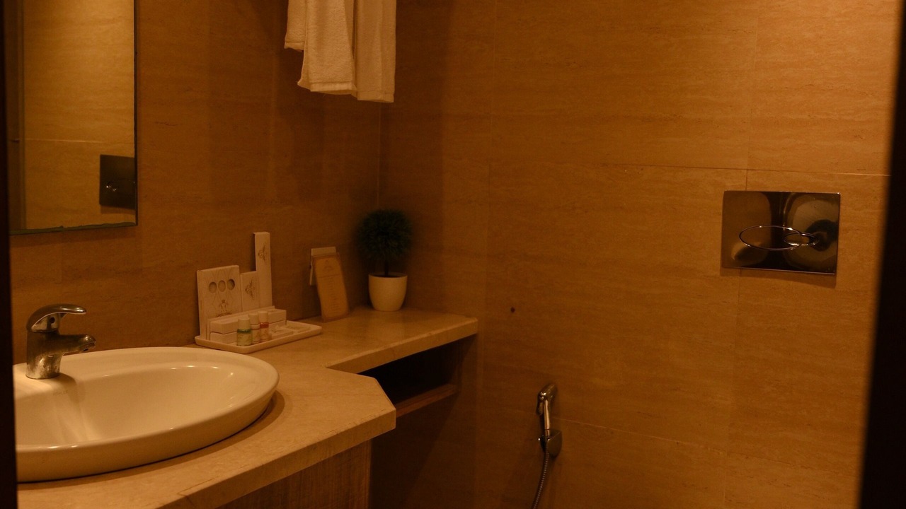 Photo of Bathroom in Lake Town