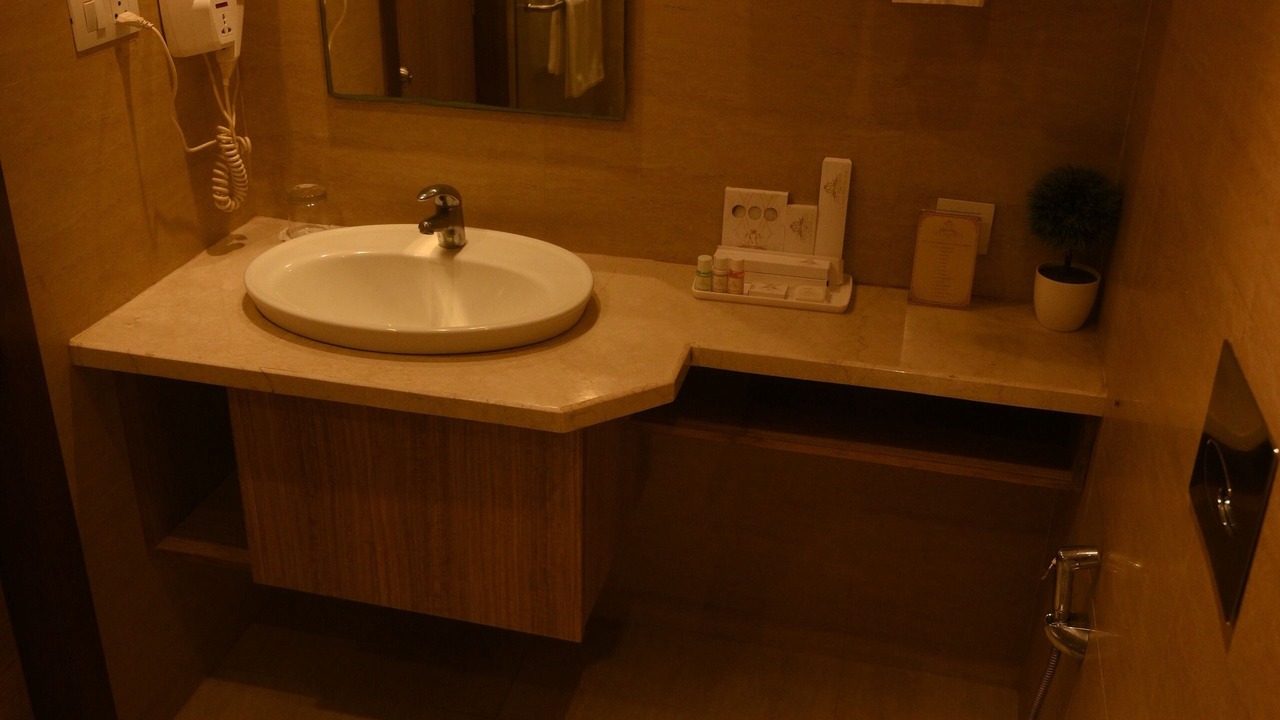 Photo of Bathroom in Lake Town