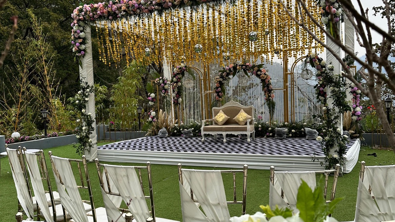 Photo of Outdoor in Sirala