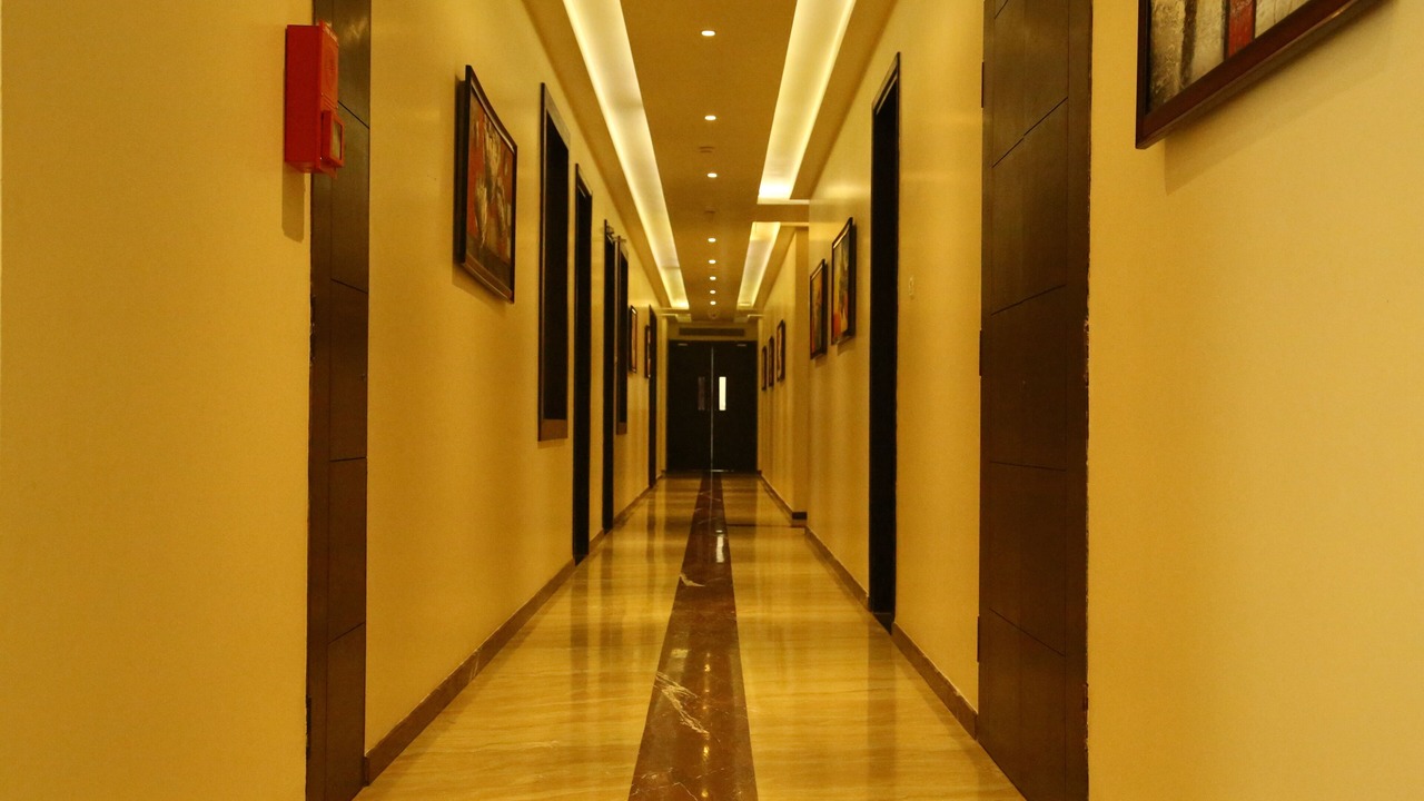 Photo of Bedroom in Mahanagar