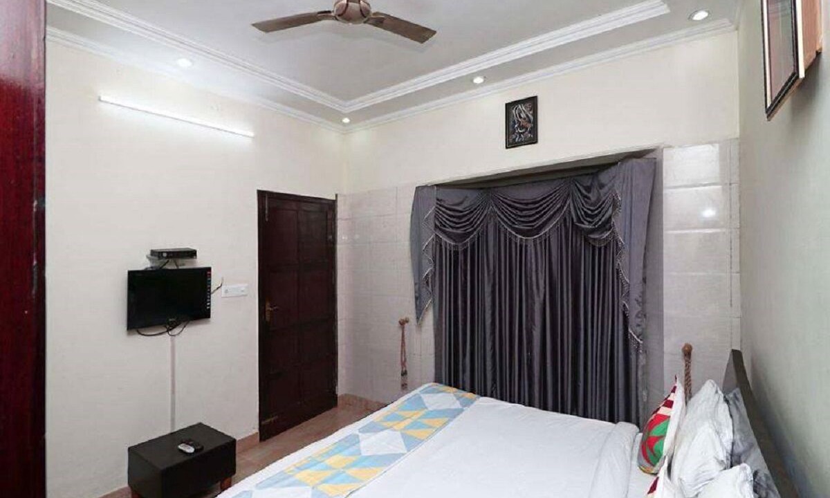 Photo of Bedroom in Naukuchiyatal