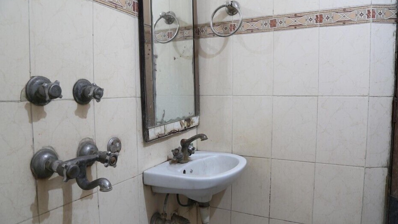 Photo of Bathroom in Paharganj