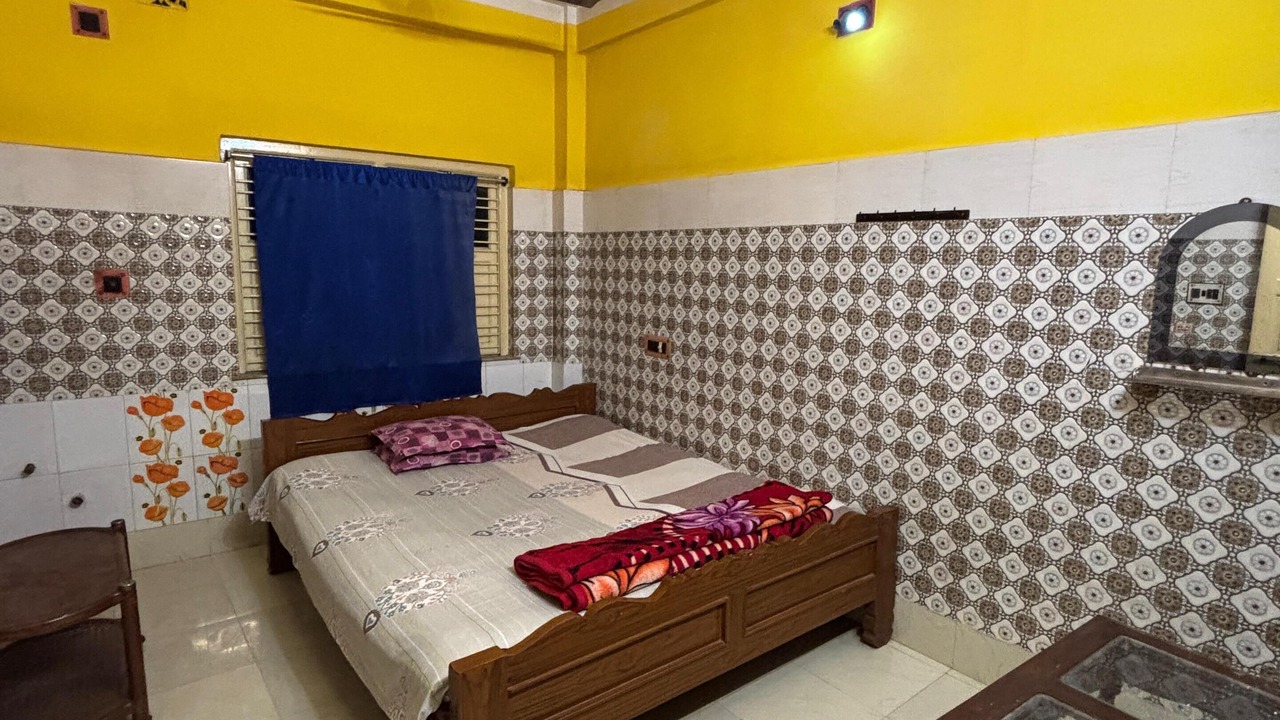 Photo of Bedroom in Mayapur
