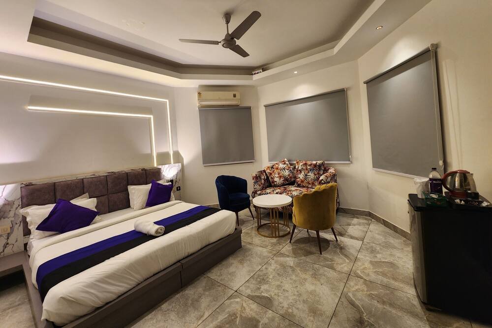 Photo of Bedroom in Sector 14