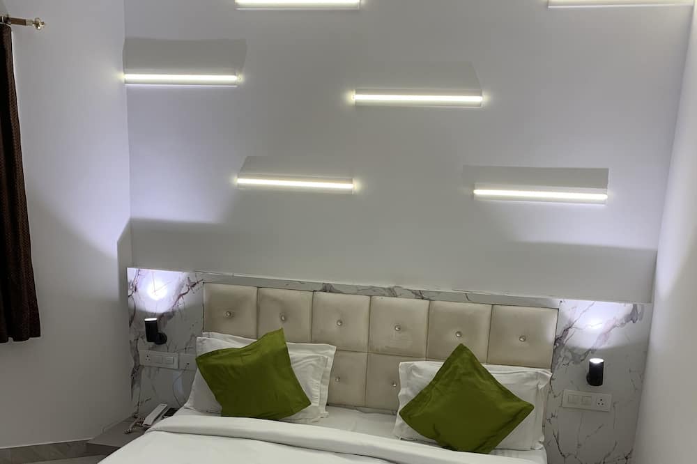 Photo of Bedroom in Sector 14