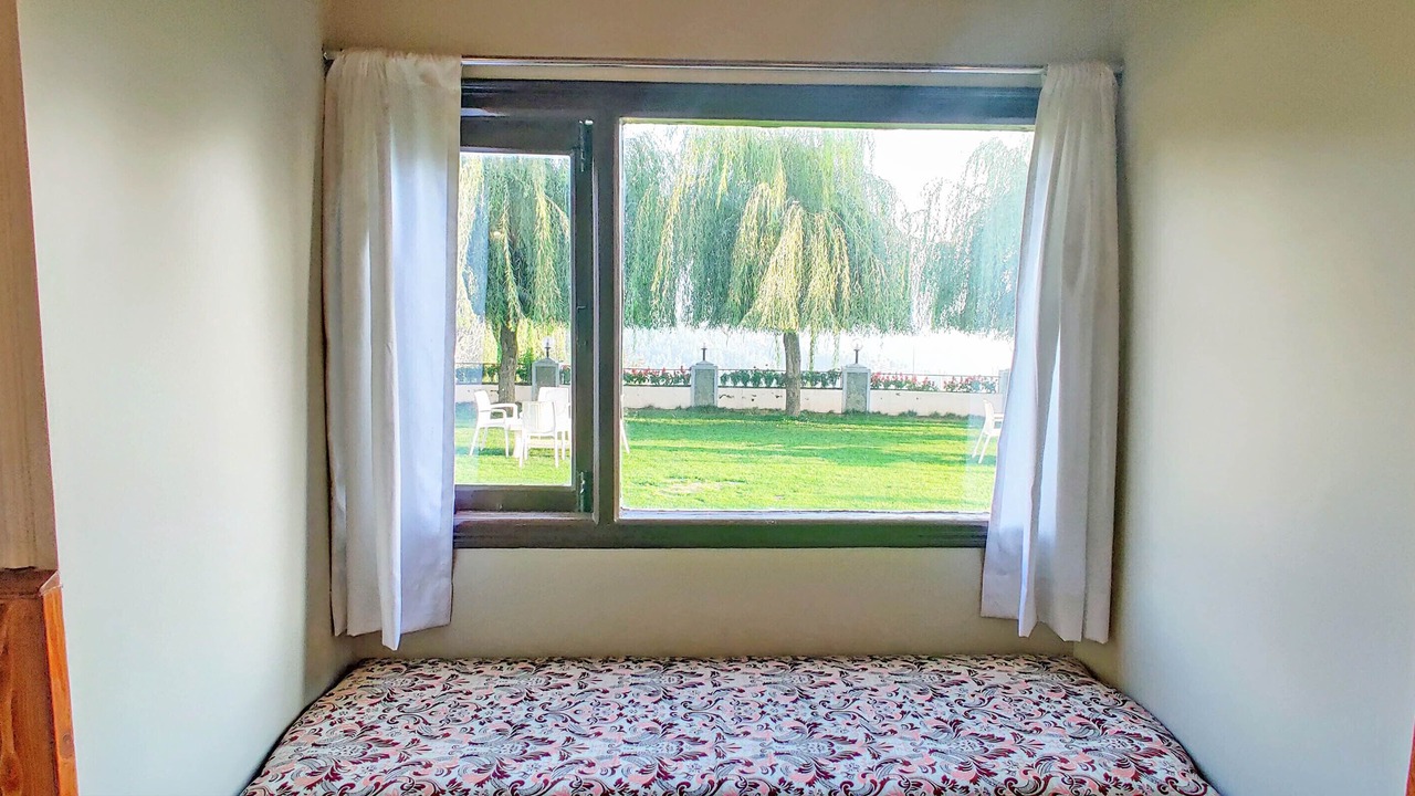 Photo of Bedroom in Baldeyan