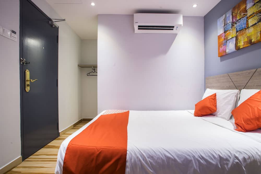 Photo of Bedroom in The Strand