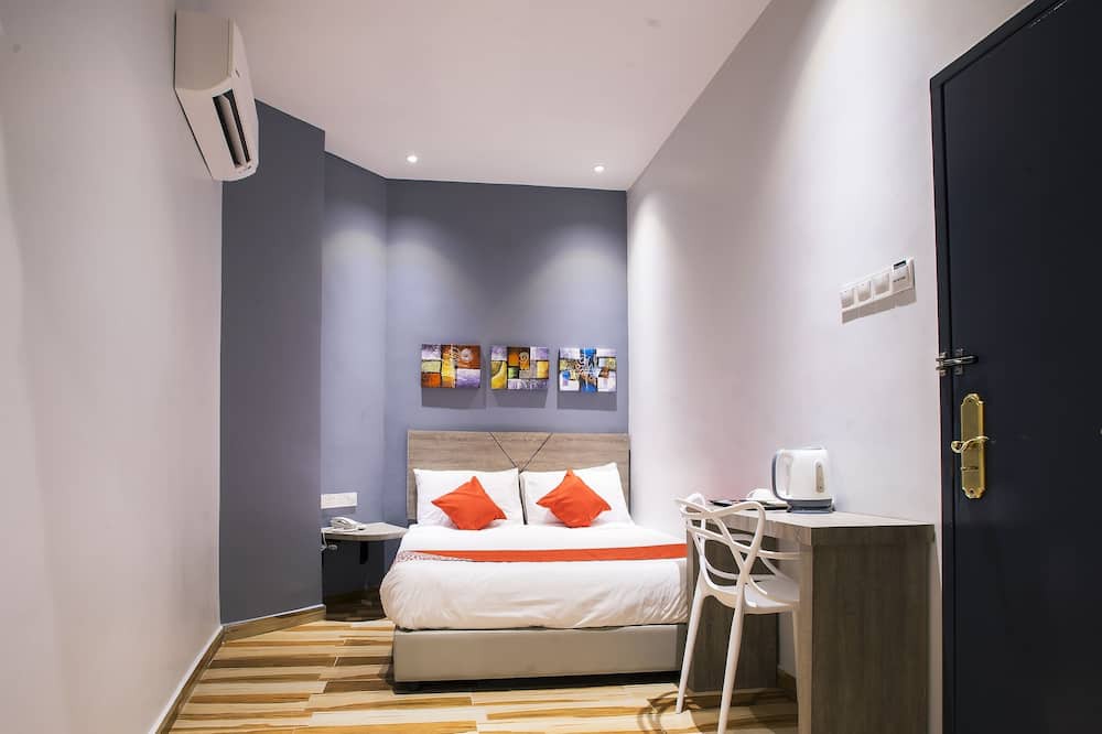 Photo of Bedroom in The Strand