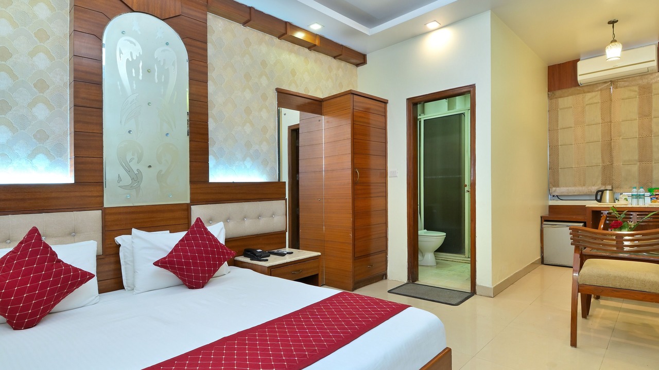 Photo of Bedroom in Karol Bagh