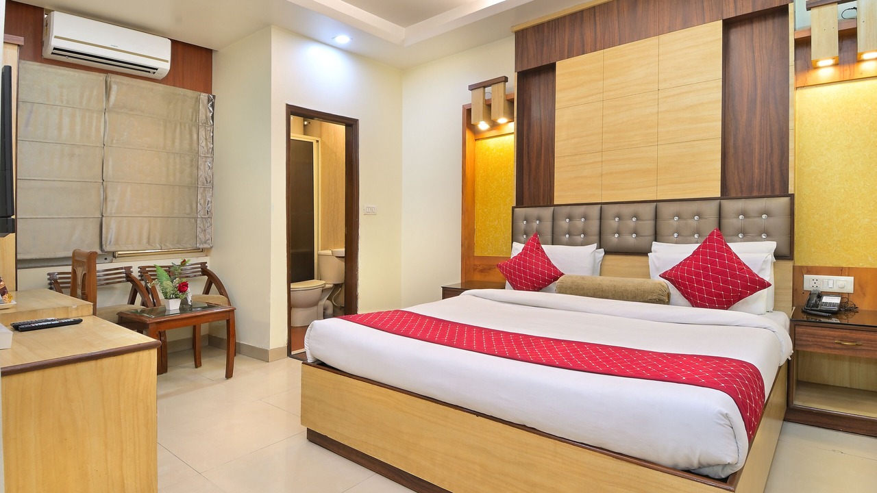 Photo of Bedroom in Karol Bagh