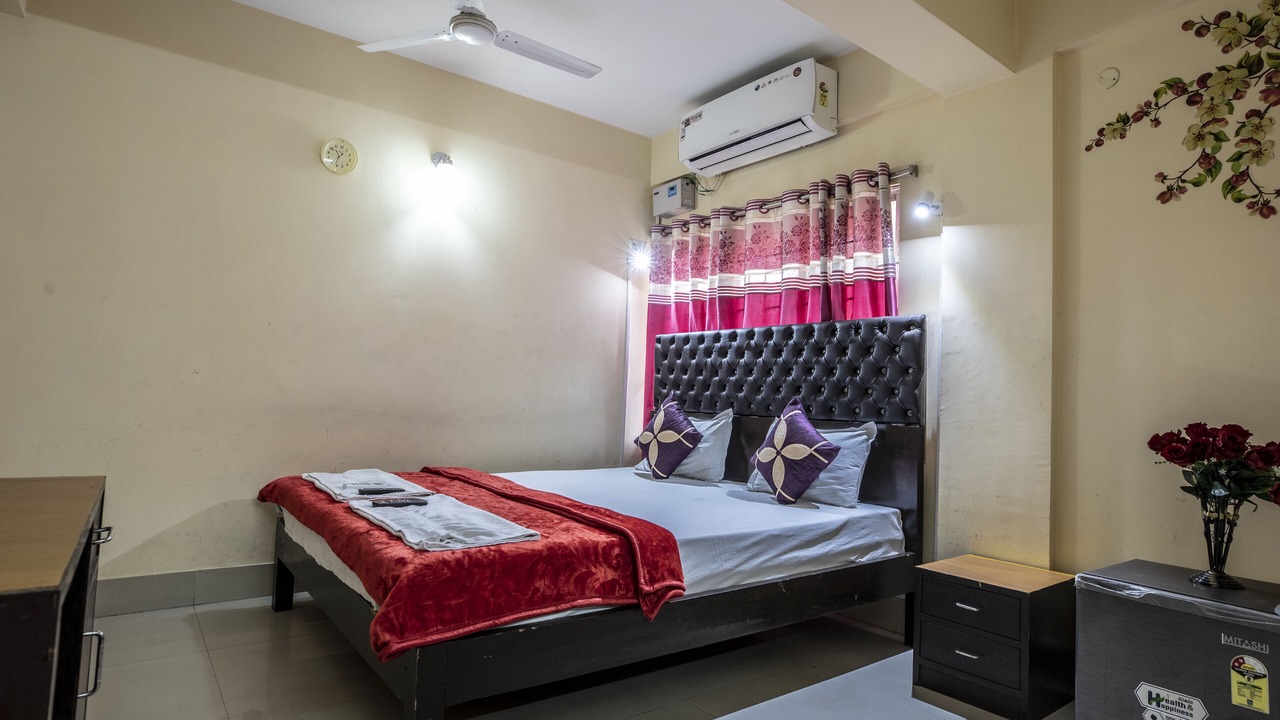 Photo of Bedroom in Dharmatala
