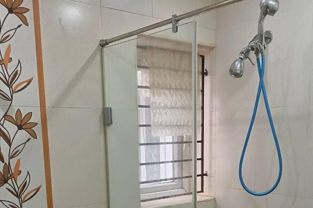 Photo of Bathroom in Mylapore Tiruvallikk