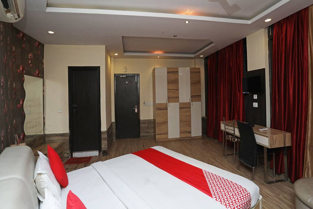 Photo of Bedroom in Diamond Harbour