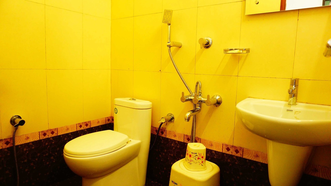 Photo of Bathroom in Edapalli