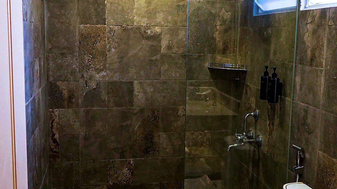 Photo of Bathroom in Tiruvannamalai