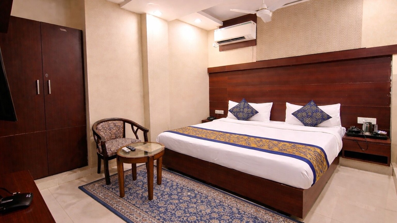 Photo of Bedroom in D6