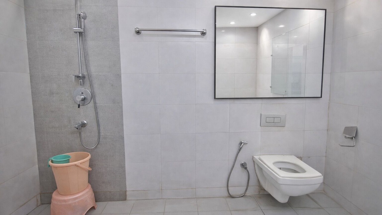 Photo of Bathroom in D6