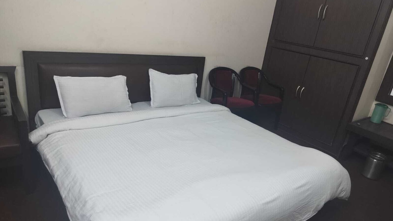 Photo of Bedroom in Ukhimath
