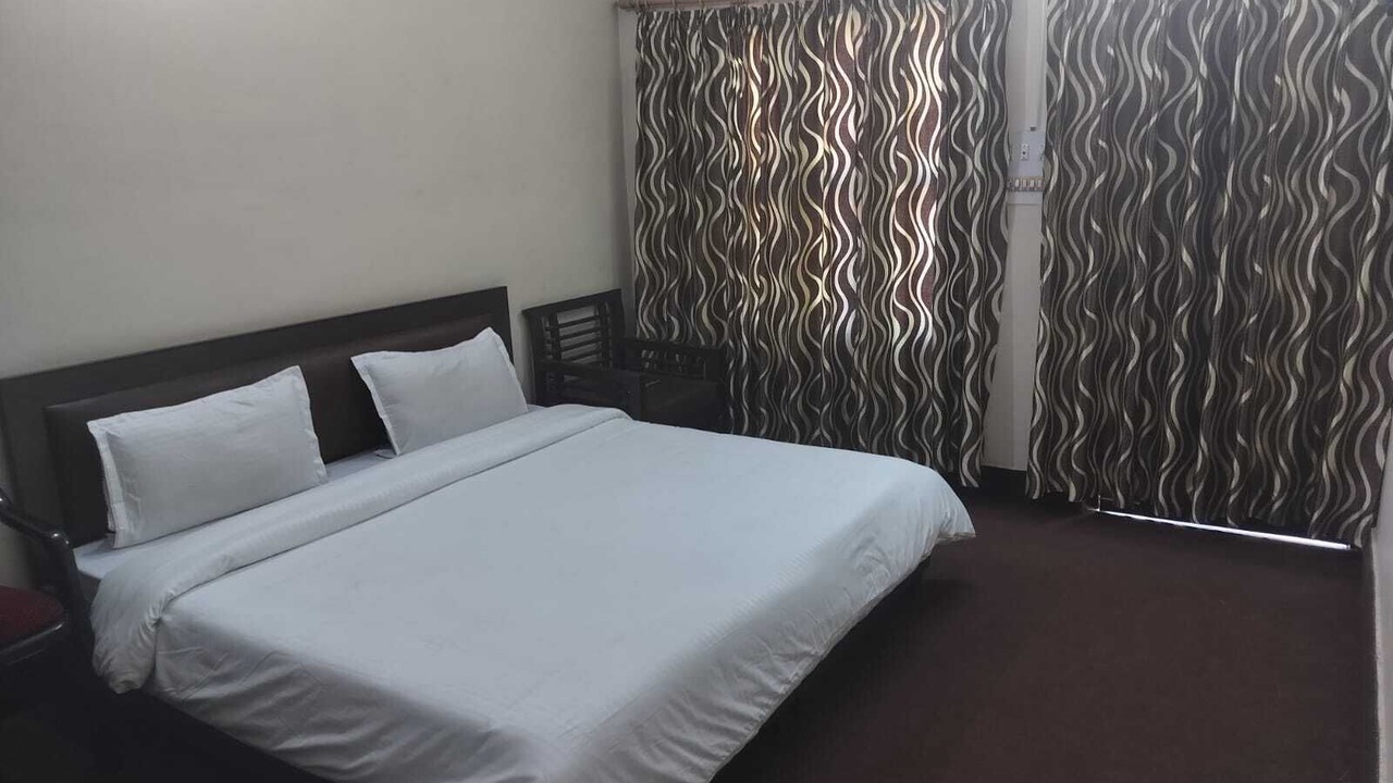 Photo of Bedroom in Ukhimath