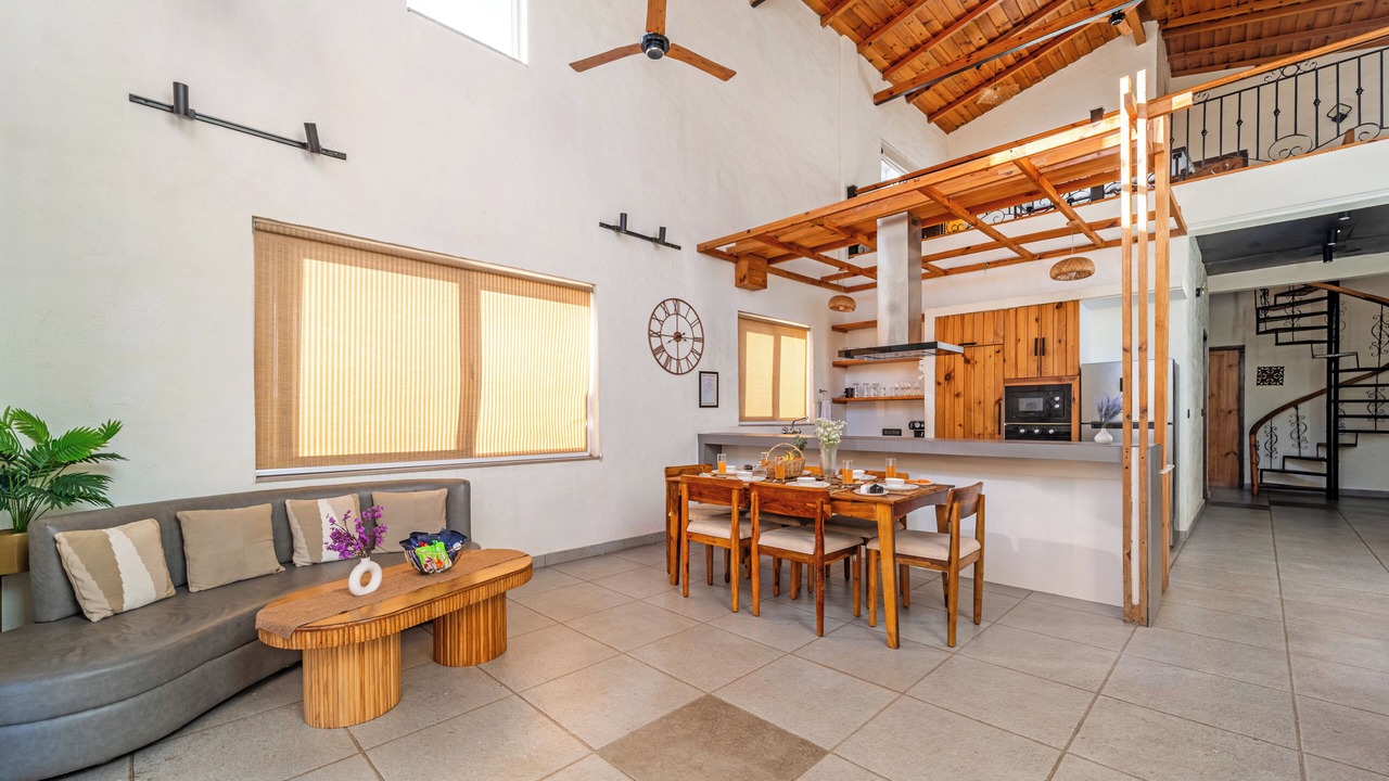 Photo of Livingroom in Bhimtal