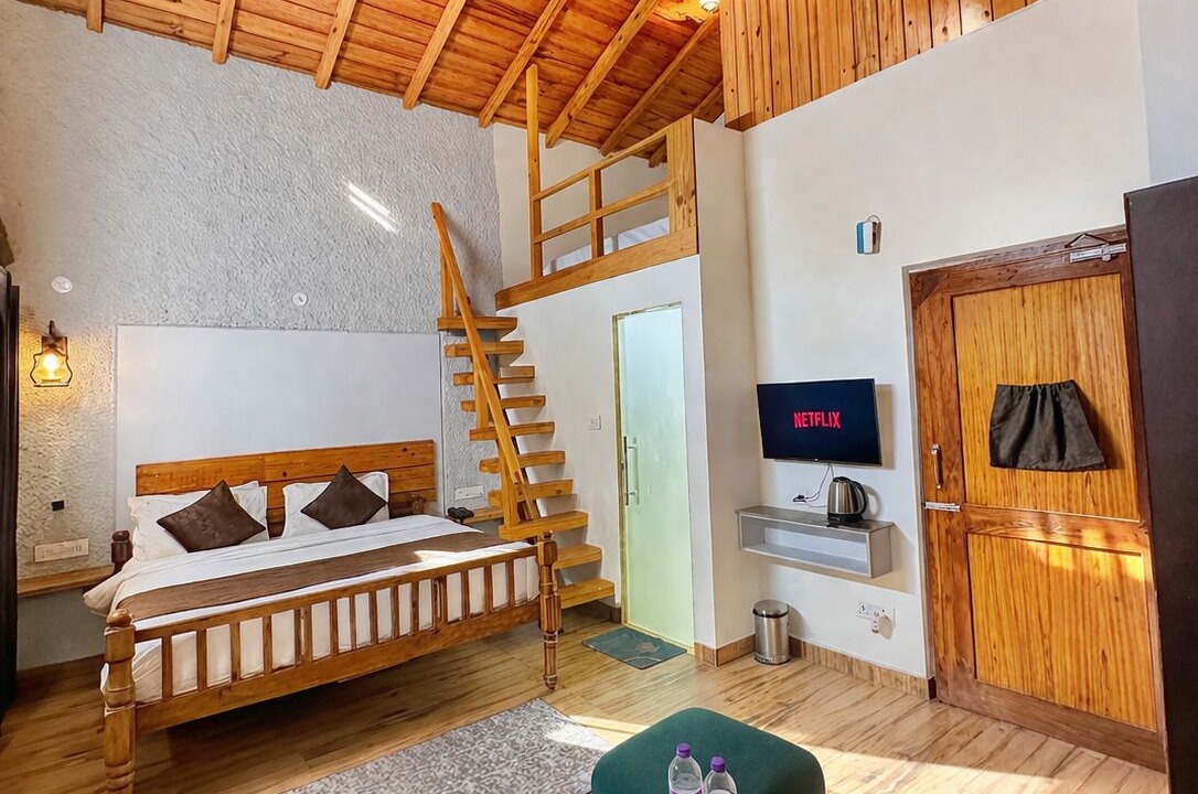 Photo of Patio Balcony in Naina Range