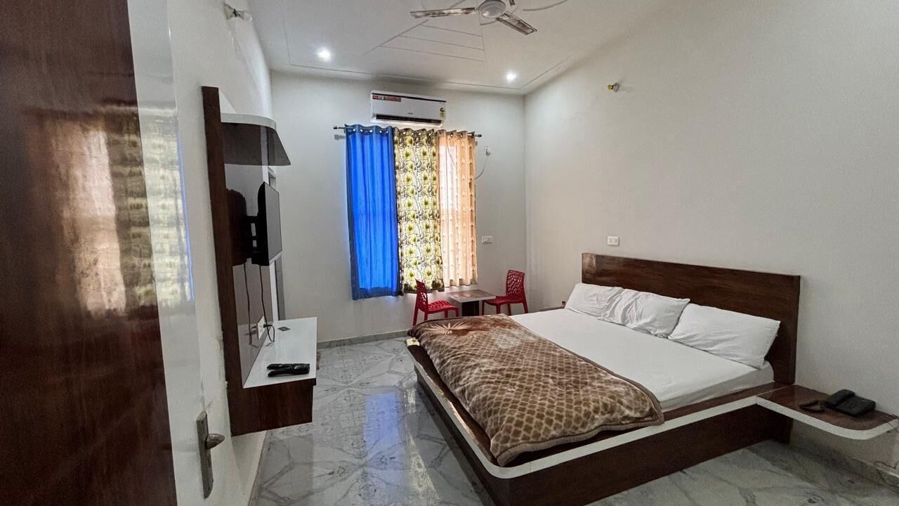 Photo of Bedroom in Mandawar
