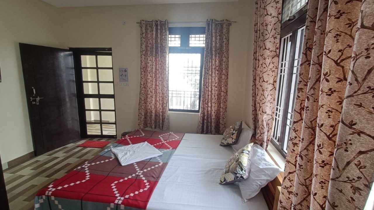 Photo of Bedroom in Majkhali