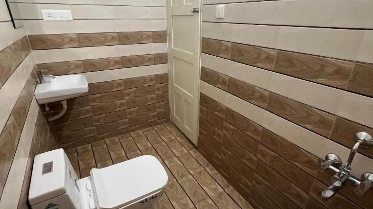 Photo of Bathroom in Onamthuruth
