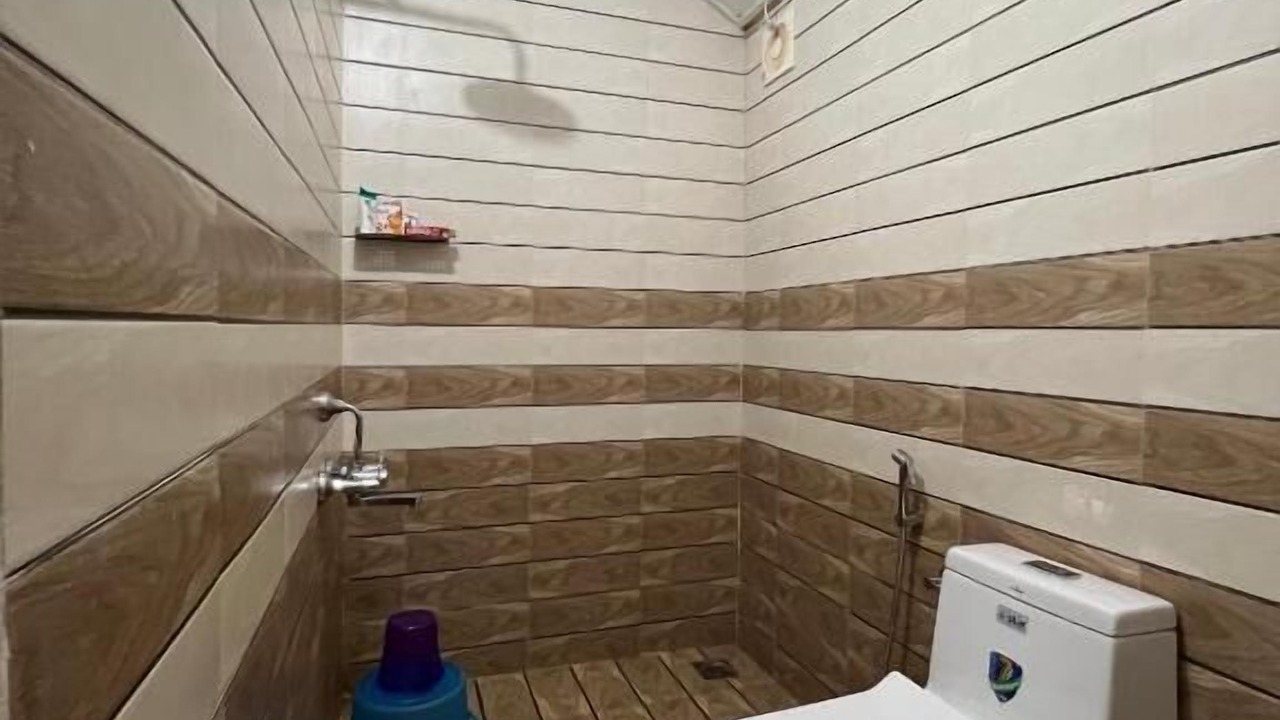 Photo of Bathroom in Onamthuruth