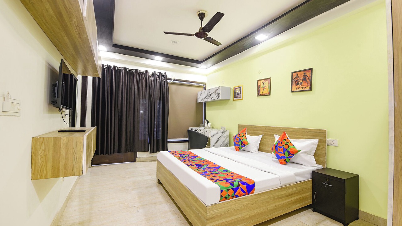 Photo of Bedroom in DLF City