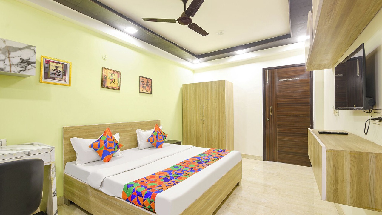 Photo of Bedroom in DLF City