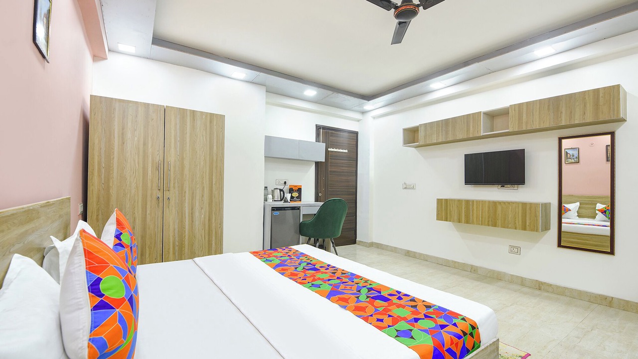 Photo of Bedroom in DLF City