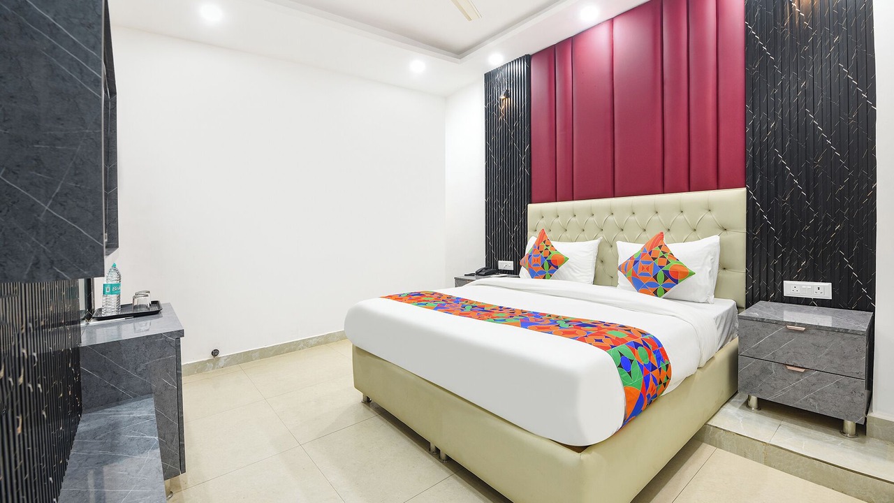 Photo of Bedroom in Pashim Vihar