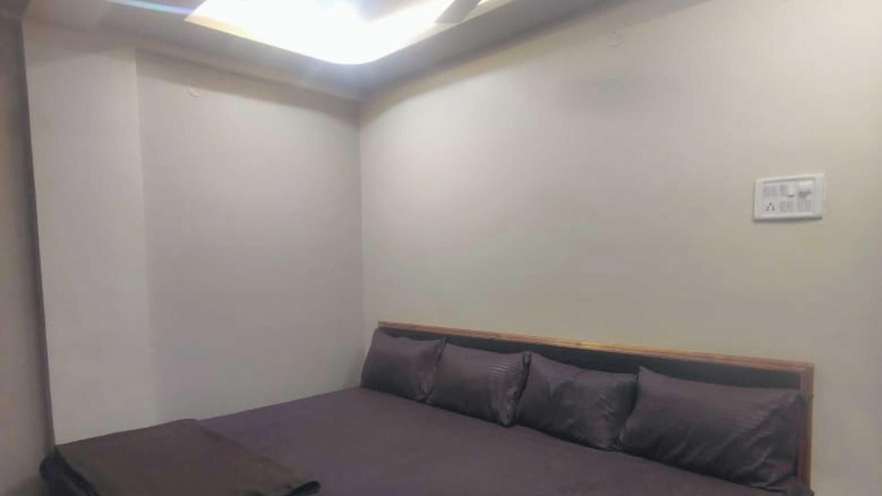 Photo of Bedroom in Kunkeshwar