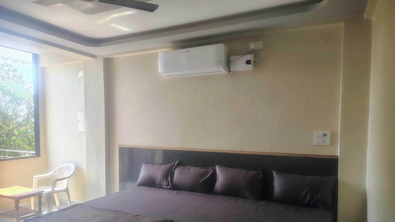 Photo of Bedroom in Kunkeshwar