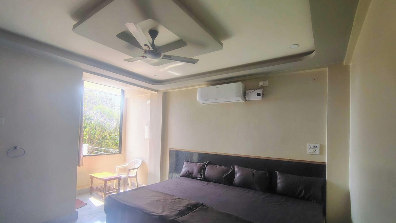 Photo of Bedroom in Kunkeshwar