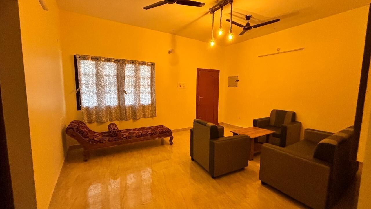 Photo of Livingroom in Palayankottai