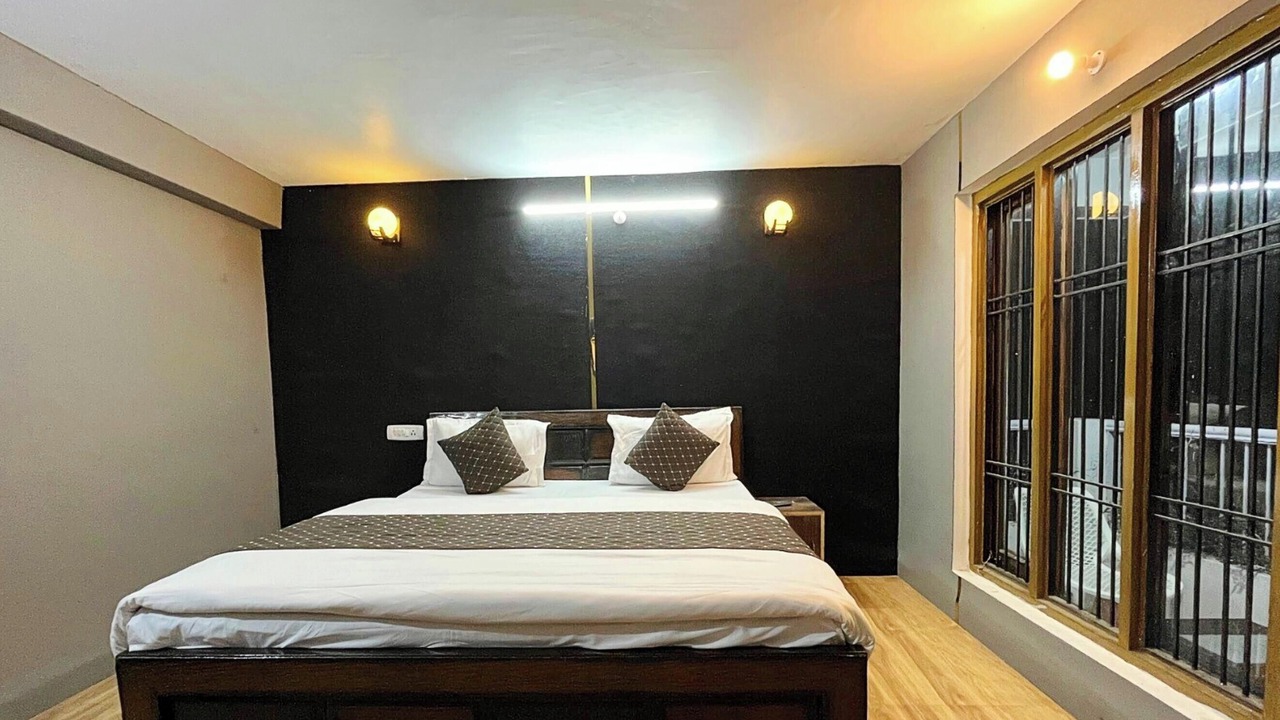 Photo of Bedroom in Naina Range