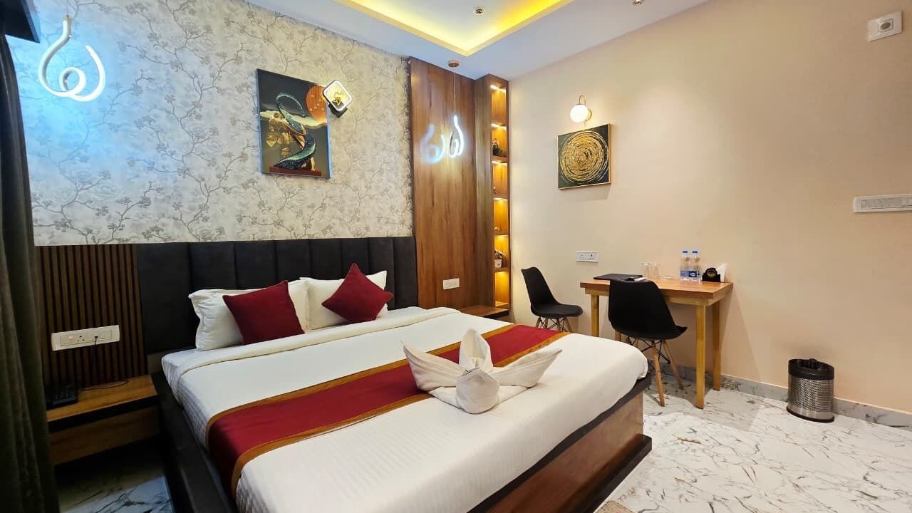 Photo of Bedroom in Medinipur