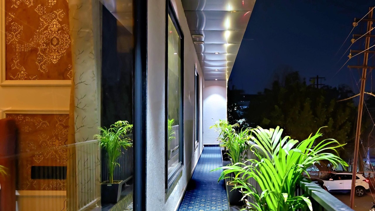 Photo of Bedroom in Ranjit Avenue