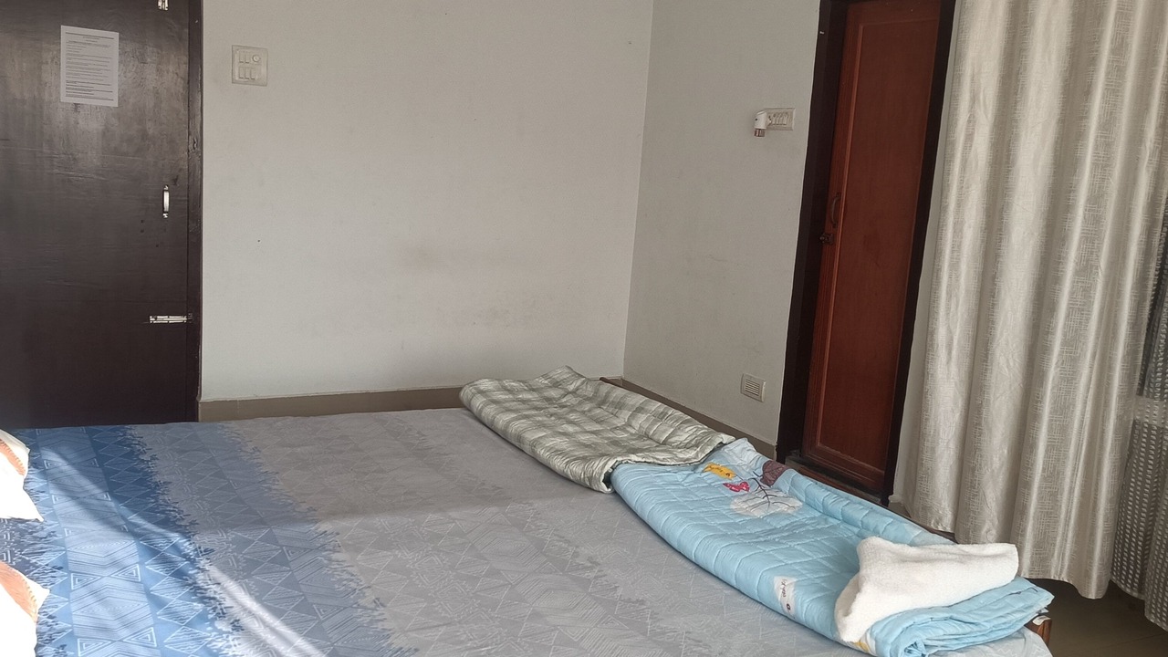 Photo of Bedroom in Sualkuchi