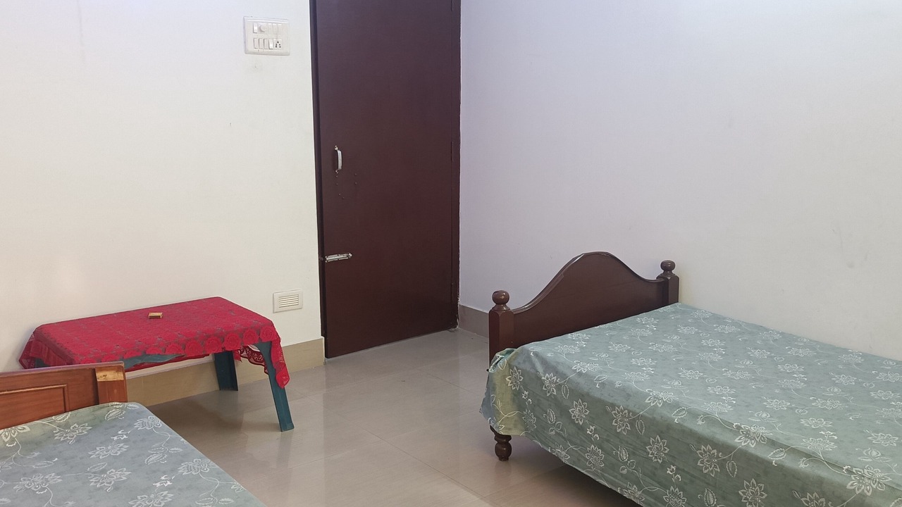 Photo of Bedroom in Sualkuchi