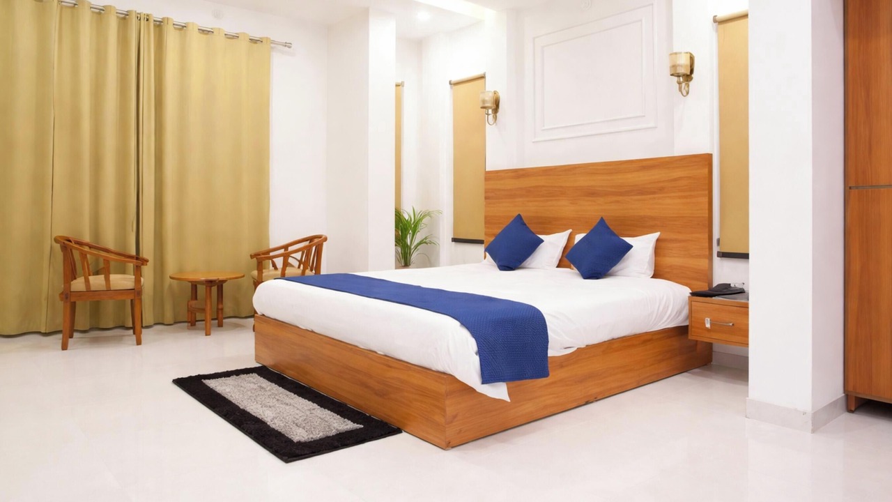 Photo of Bedroom in Lansdowne